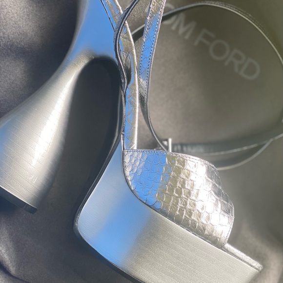 LAMINATED STAMPED PYTHON LEATHER DISCO PLATFORM SANDAL 140 MM SIZE 42 - Picture 6 of 6